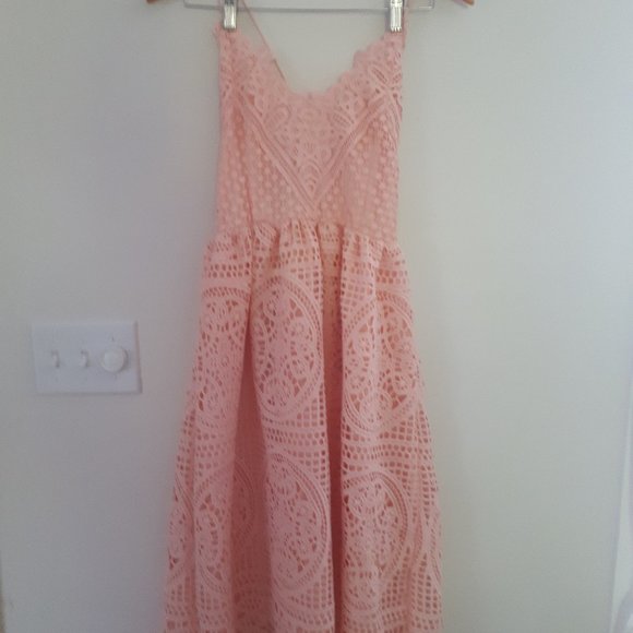 Pink lace lace-up dress - Picture 1 of 5